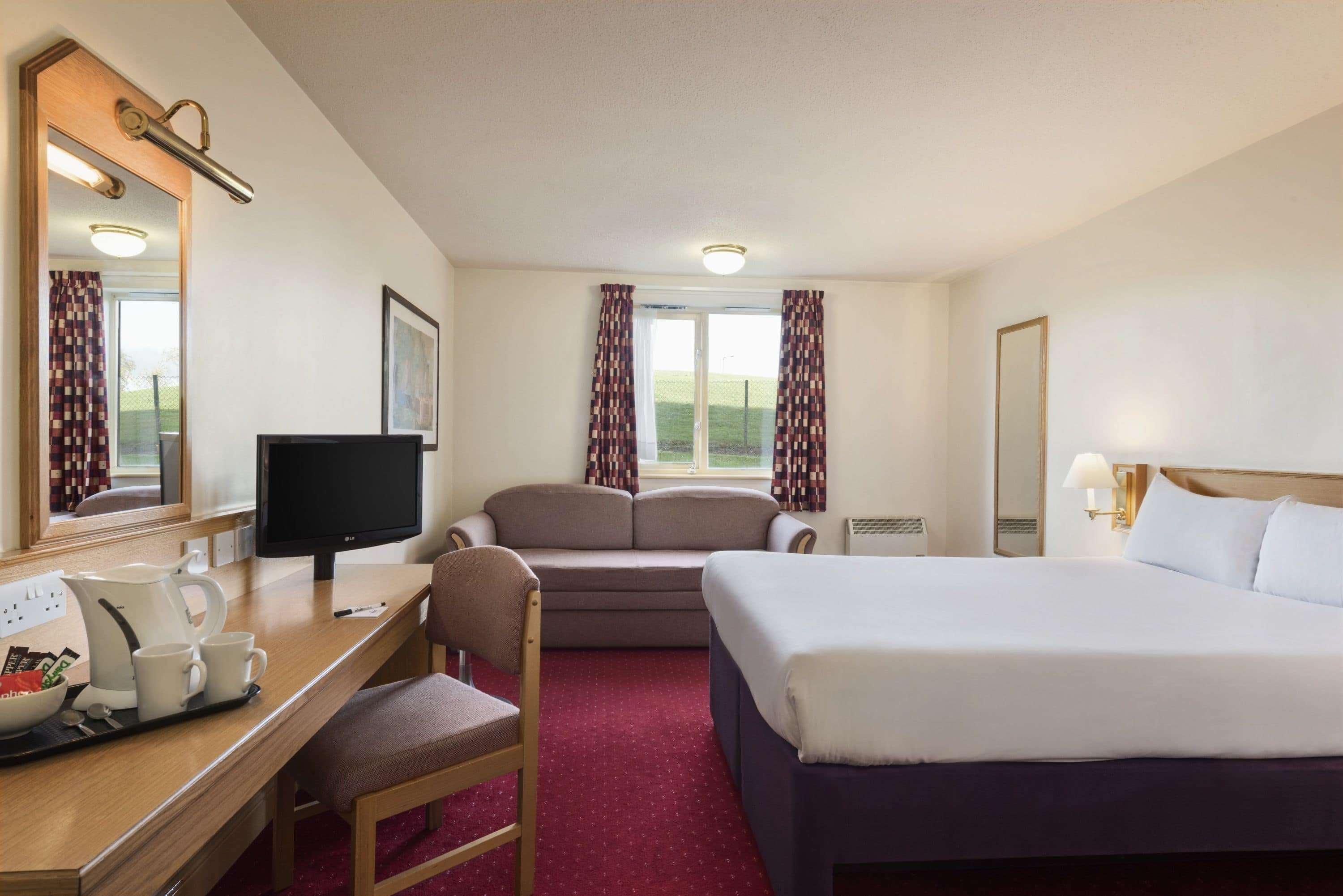 Days Inn Tewkesbury Strensham Exterior photo