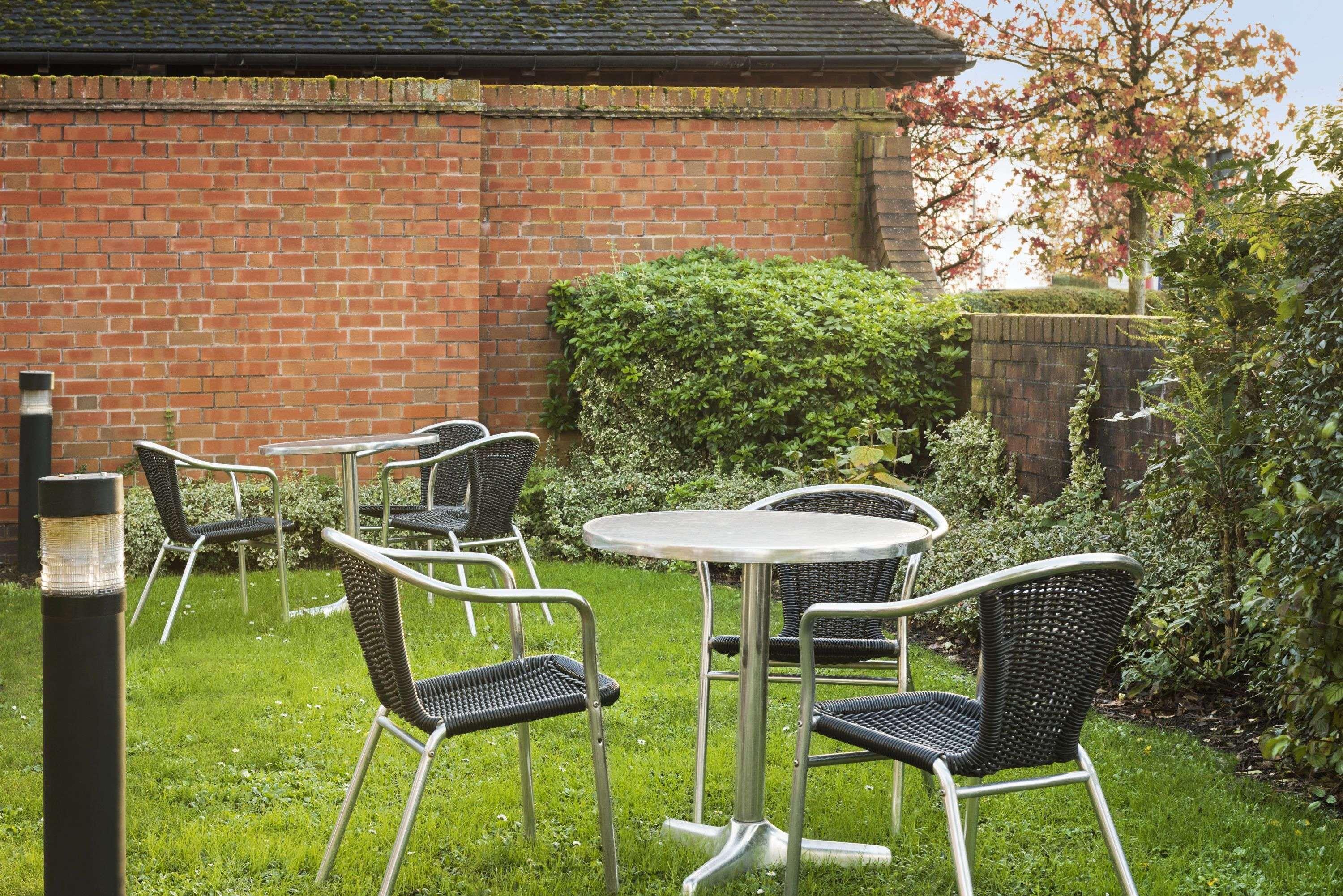 Days Inn Tewkesbury Strensham Exterior photo