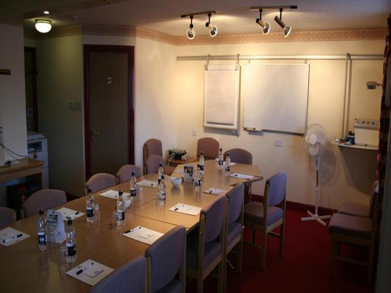 Days Inn Tewkesbury Strensham Business photo