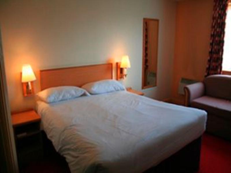 Days Inn Tewkesbury Strensham Room photo